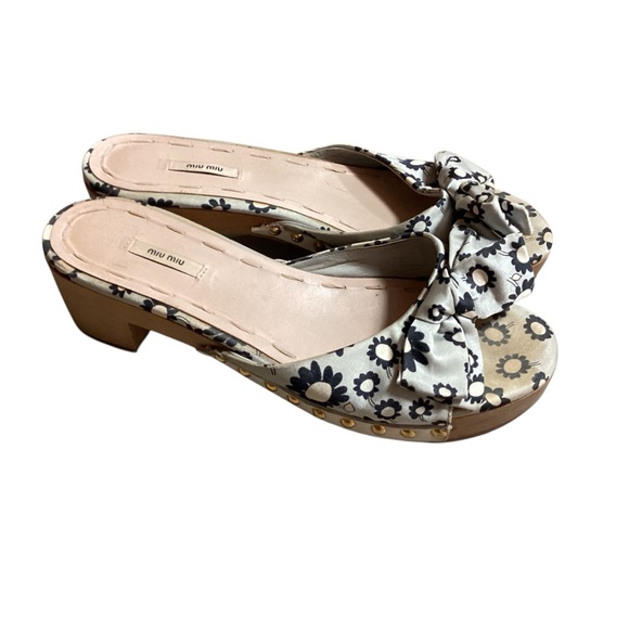 Miu Miu Shoes - Y2K Miu Miu Bow Grey Floral Studded Wood Platform Sandals Shoes 36
